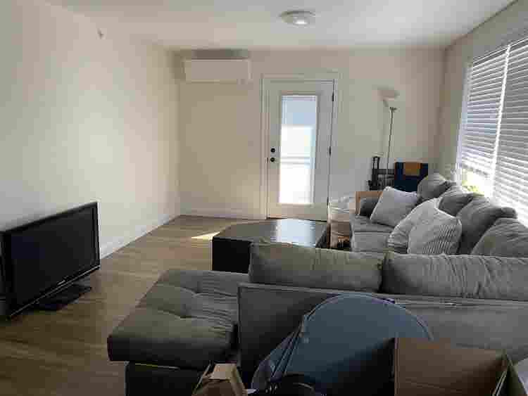 Riverside Apartment Listing