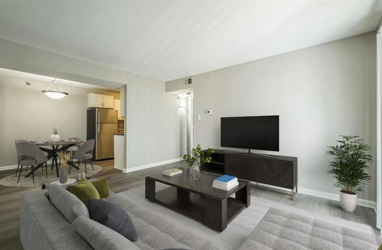 Master Bedroom Available – $