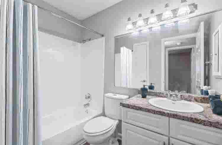 Master Bedroom Available – $