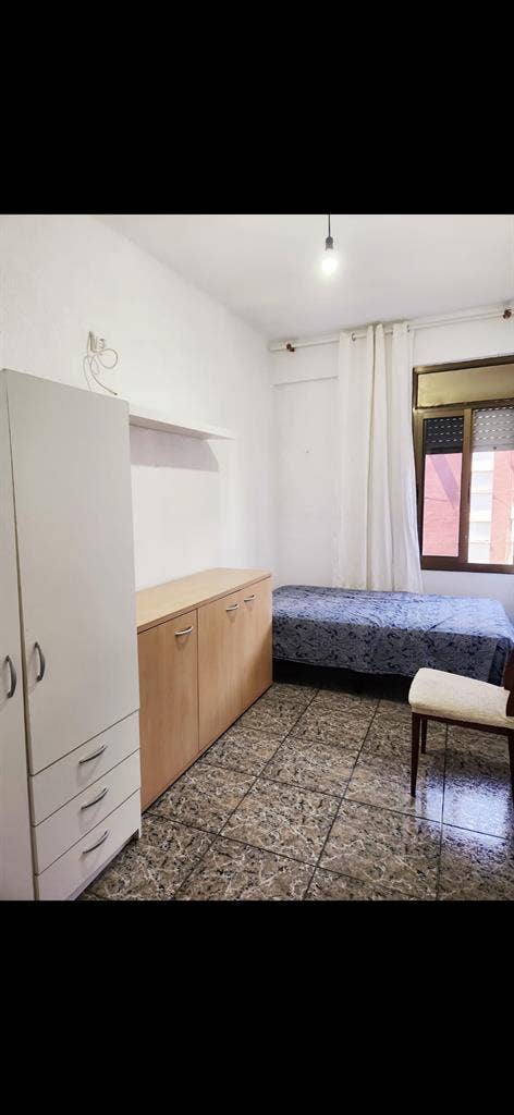 Bright and peaceful room in la pau,