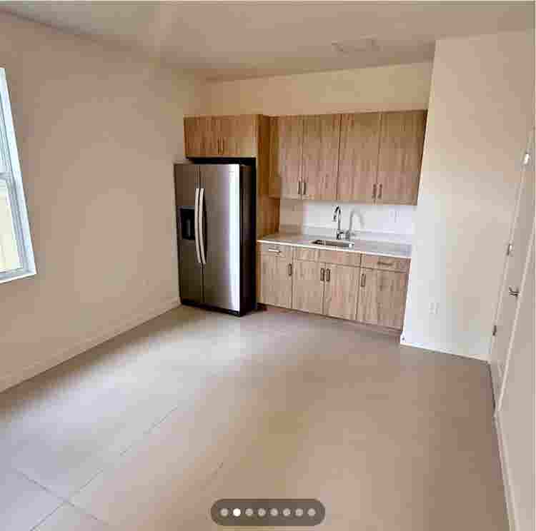 Large Bedroom or Efficiency Apmt
