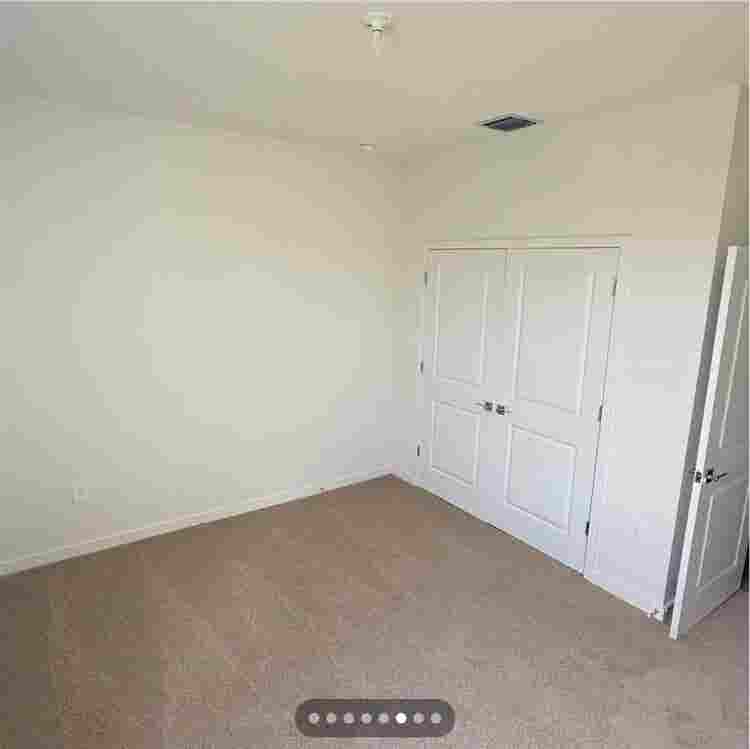 Large Bedroom or Efficiency Apmt