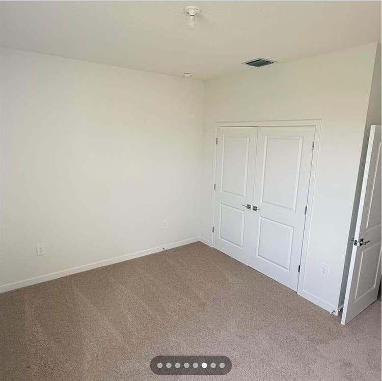 Large Bedroom or Efficiency Apmt