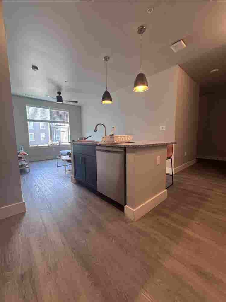 Lease takeover available