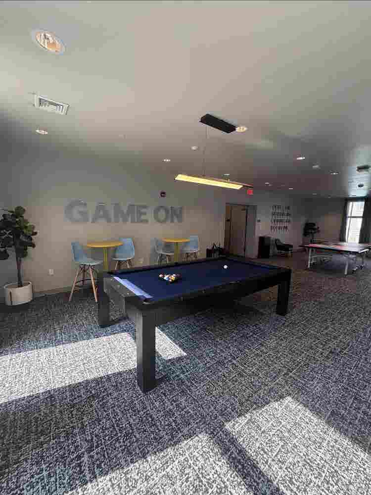 Lease takeover available