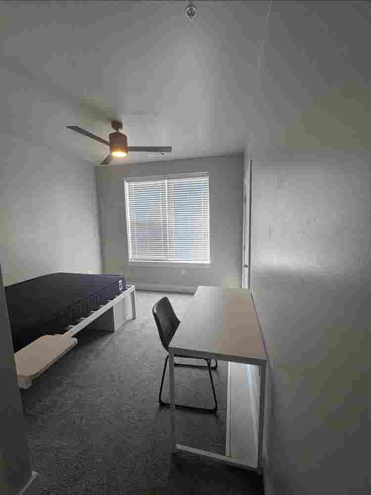 Lease takeover available