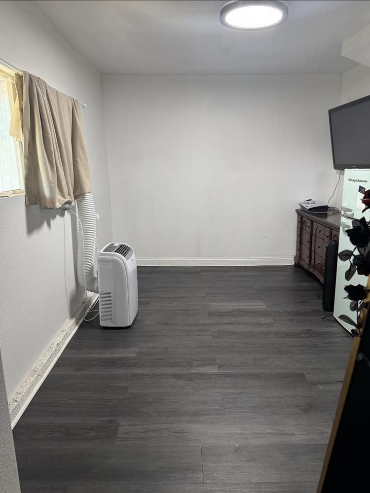 PRIVATE SHOWER AND BATH RIVERSIDEE