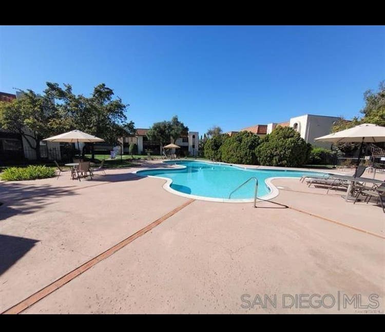 San Carlos Charm
