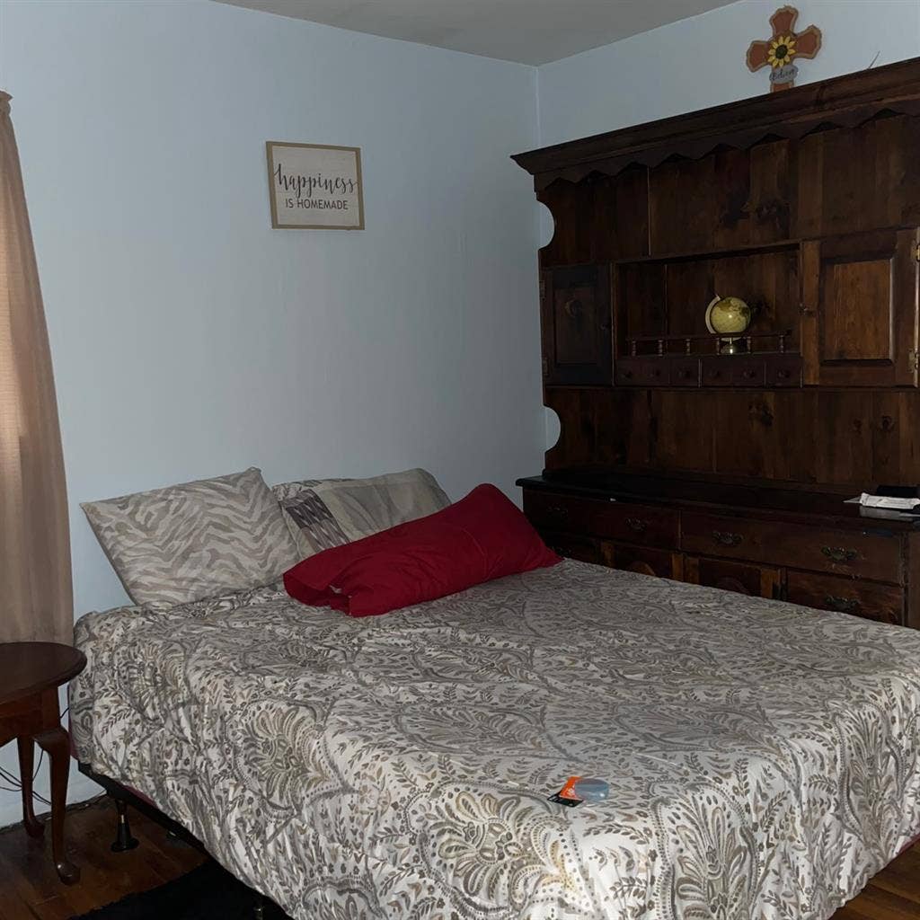 Small bedroomm
