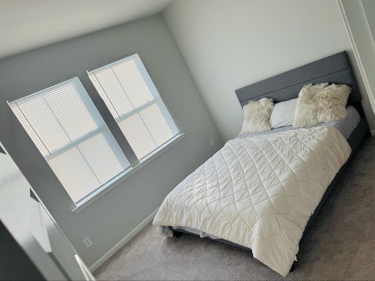 Fully Furnished room for rent