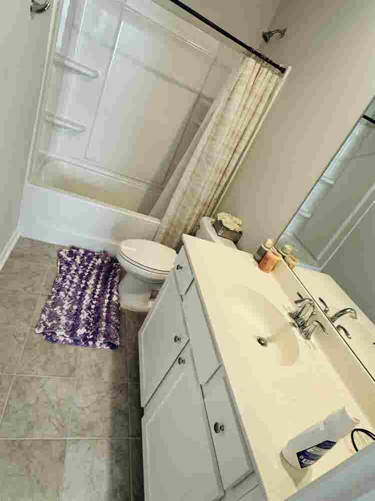 Fully Furnished room for rent