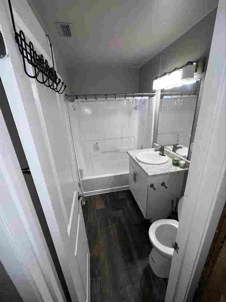Spacious Room Private Bath Natomas