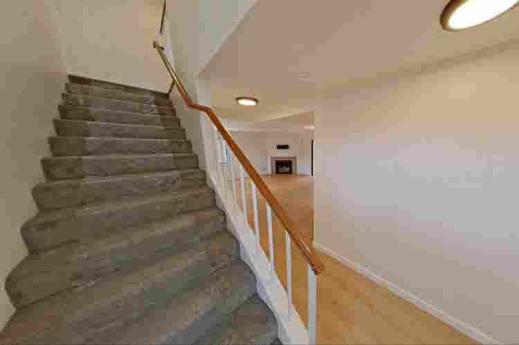 Available Room in Bath Home