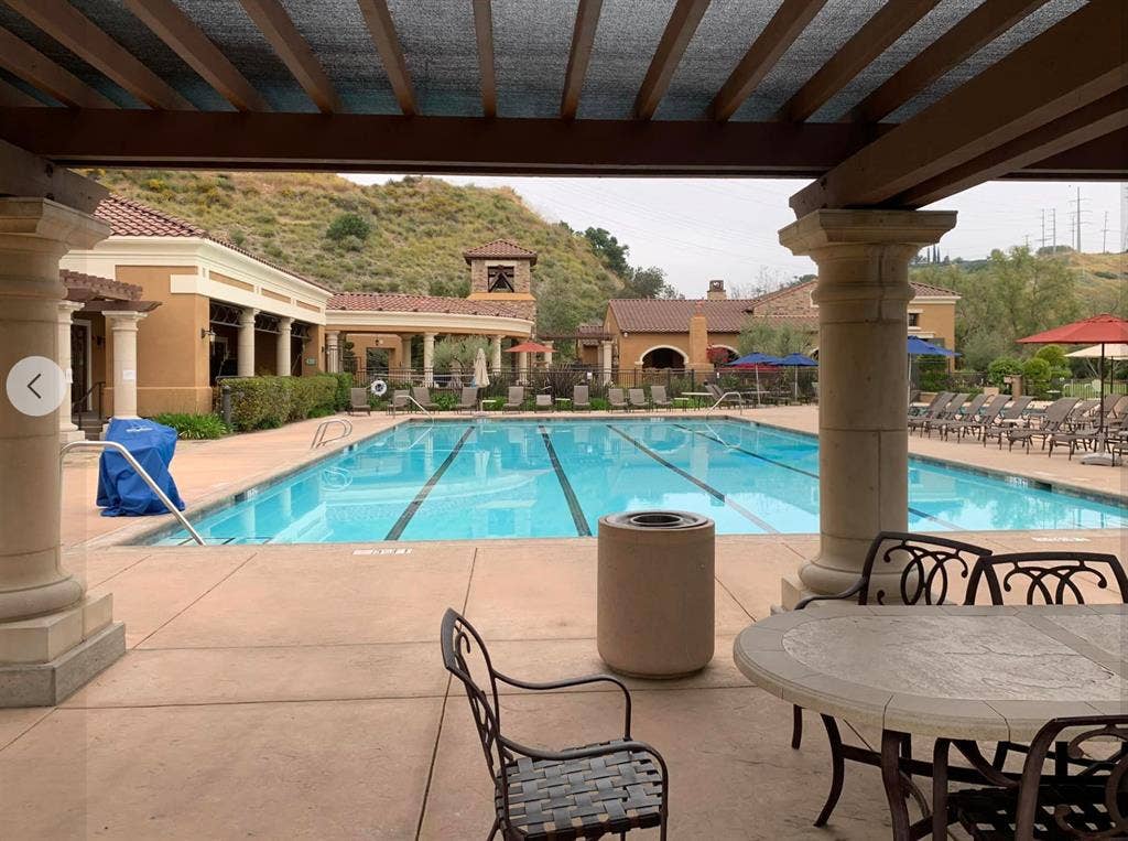 Responsible, easy-going F roommate