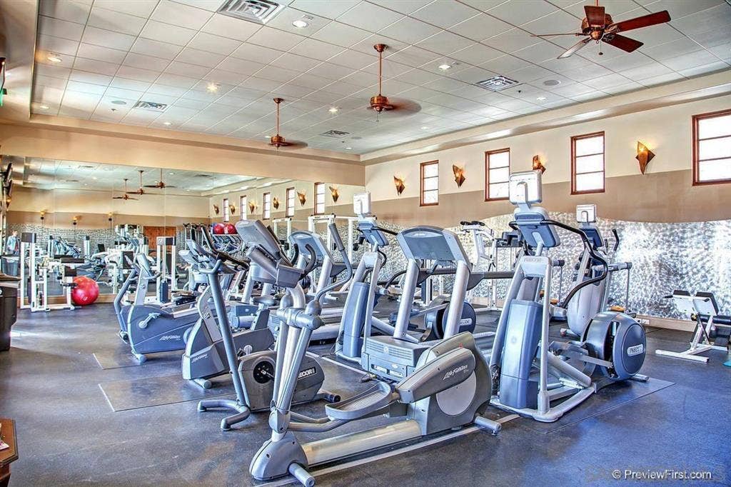 Responsible, easy-going F roommate