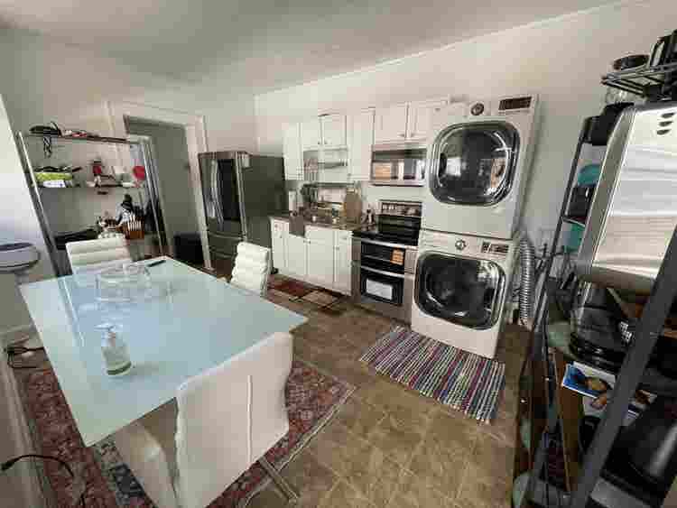 FULL FURNISHED CONDO-PROFESSIONALS!
