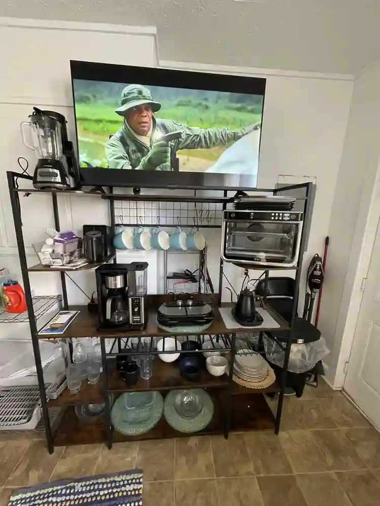 Furnished CableTV/Wi-Fi/W/D & More