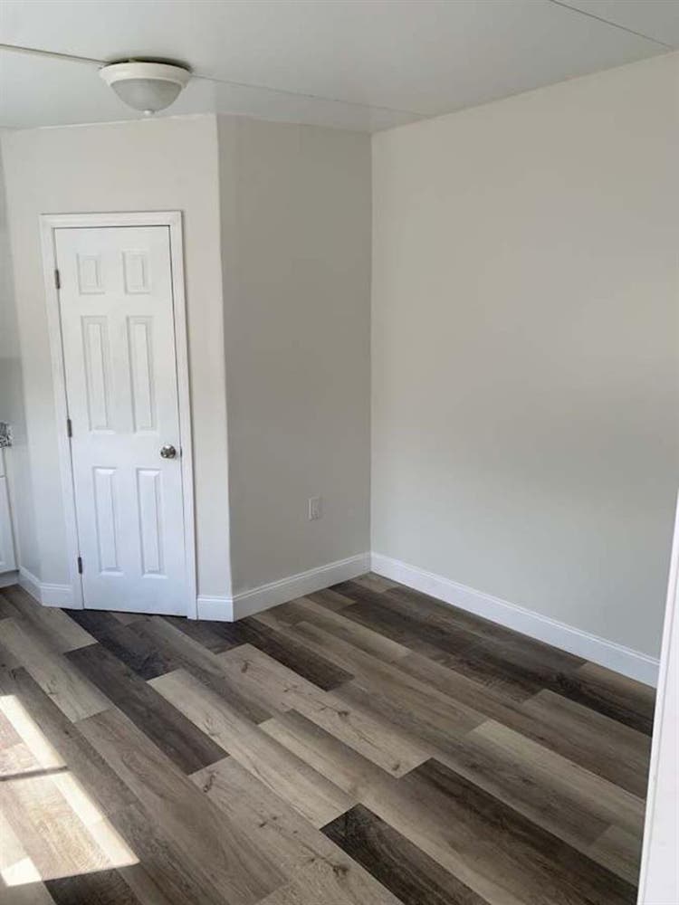 Room for rent, utilities included