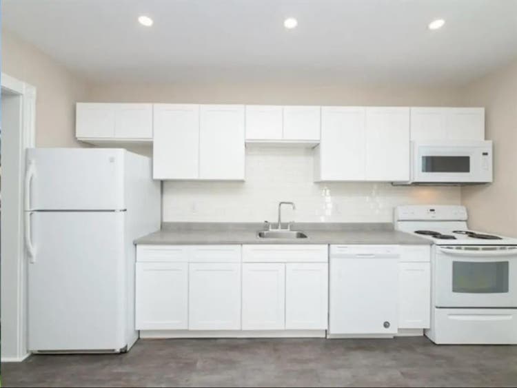 Large Room for rent!