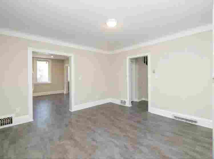 Large Room for rent!