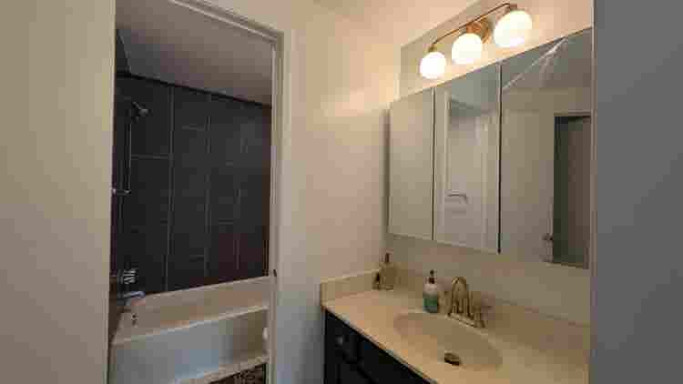 Spacious room in North Bethesda