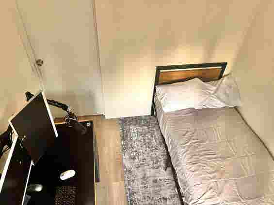 ✨ Room Available in Midtown South ✨