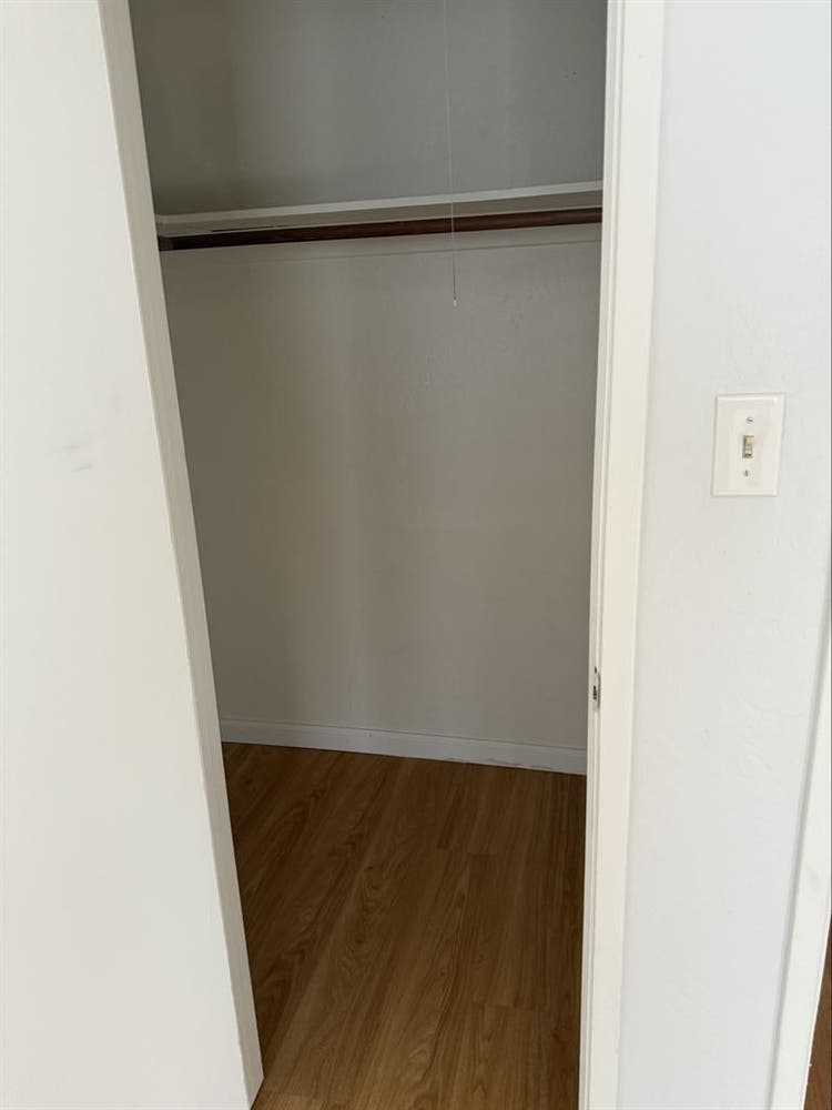 Pet-Friendly Home – 1 Room