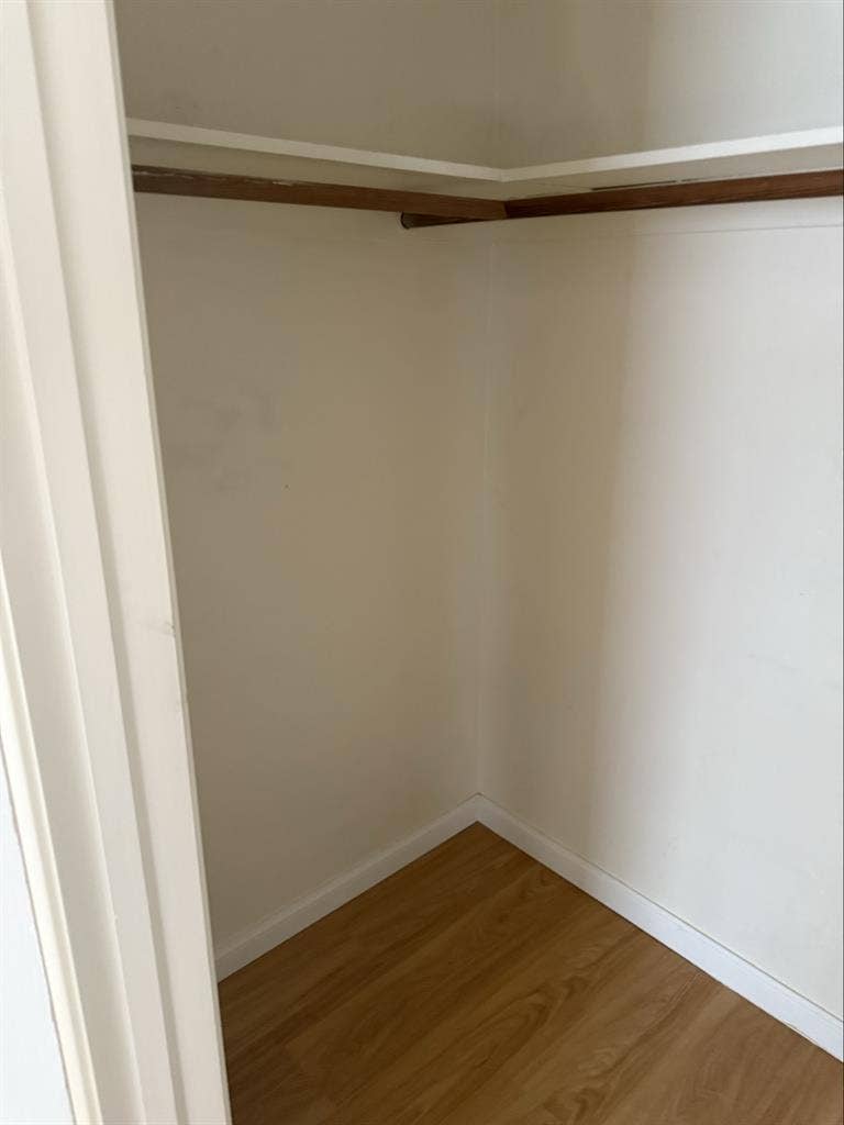Pet-Friendly Home – 1 Room