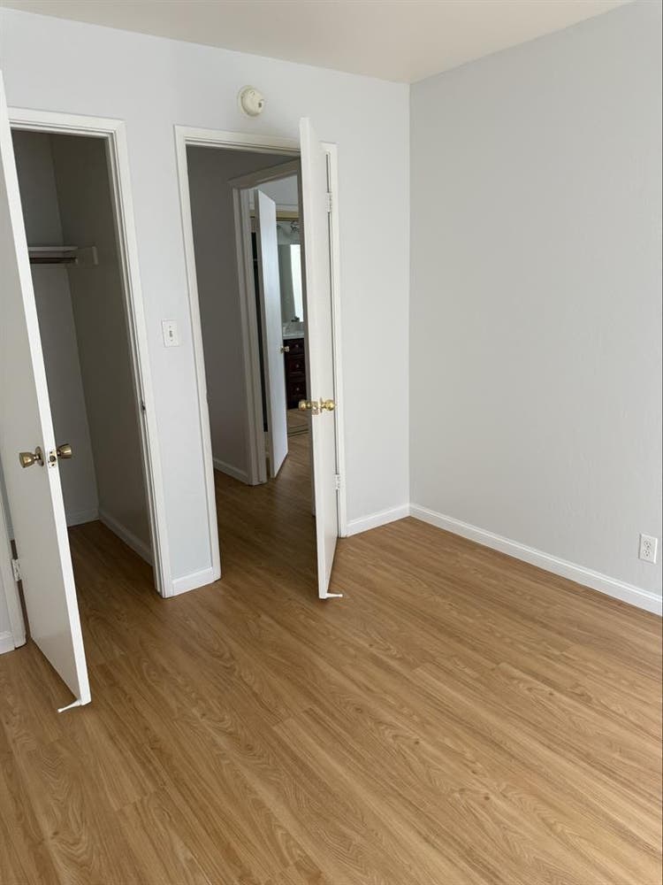 Pet-Friendly Home – 1 Room