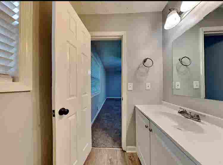 Clean & spaciousbaths