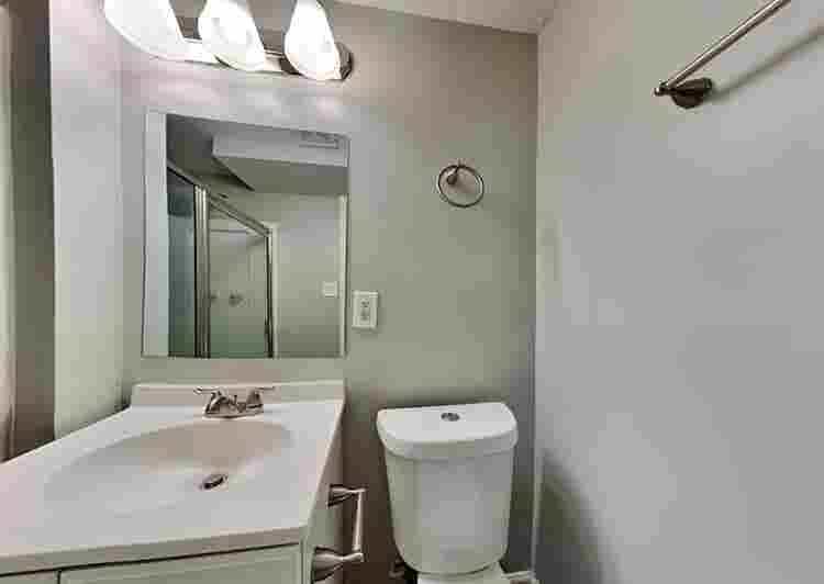 Clean & spaciousbaths
