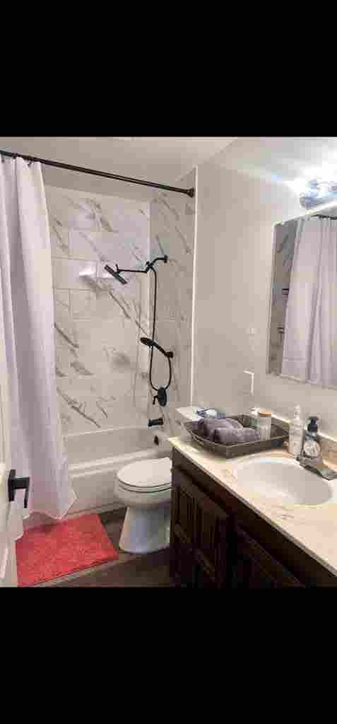 Private Room and Bathroom