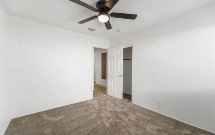 Private Room and Bathroom