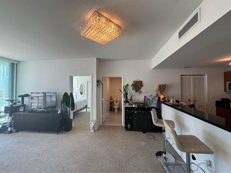 Room and Private bathroom for Rent