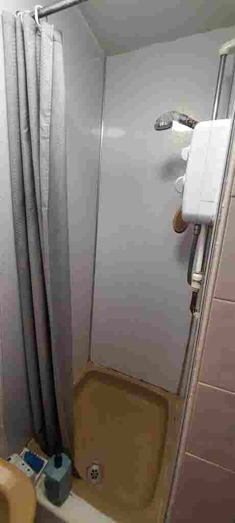 1 room in a 2BHK house on KelsoRoad