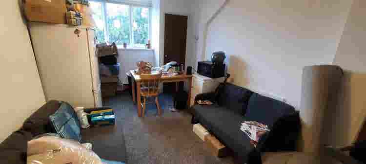 1 room in a 2BHK house on KelsoRoad