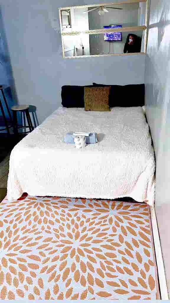 Love Den Room no visitors e