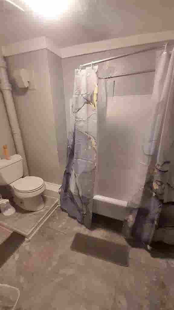 Love Den Room no visitors e