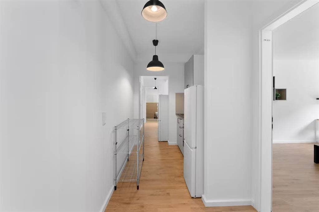 private room in apartment