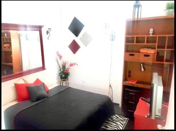 JHU Affordable Room – Fans Only