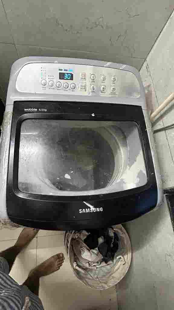 Need Flatmate For My 1BHK flat