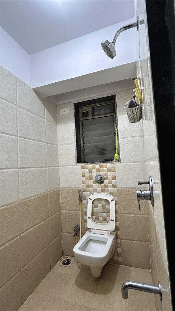 Need Flatmate For My 1BHK flat