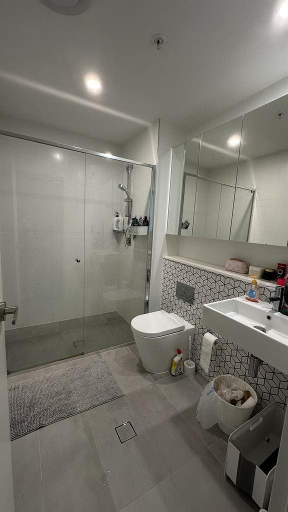 Subletting Bath in Kogarah
