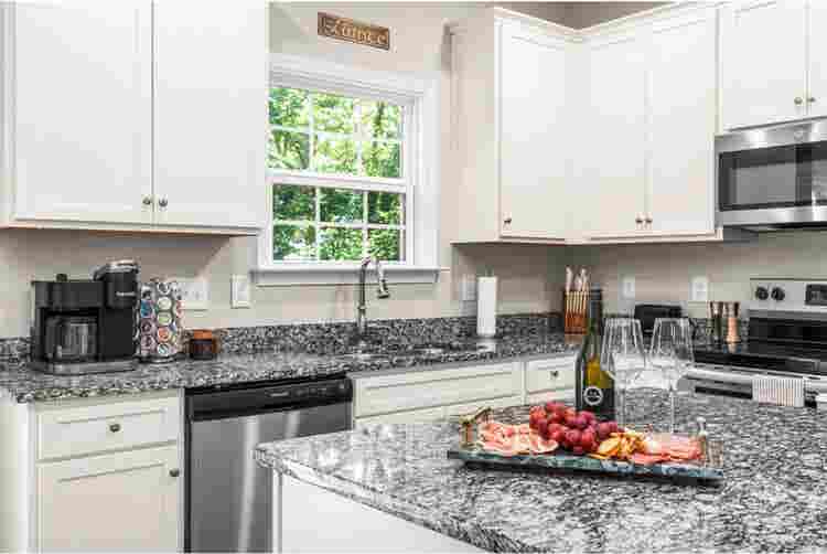 Fully Furnished 5BR Near Duke!