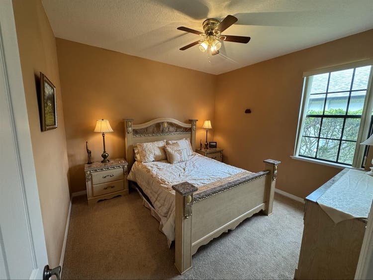 Luxury home with Massage Chair
