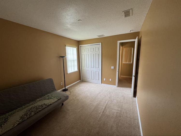 Luxury home with Massage Chair