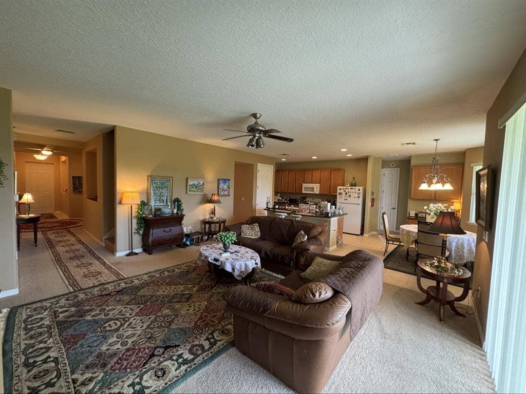 Luxury home with Massage Chair