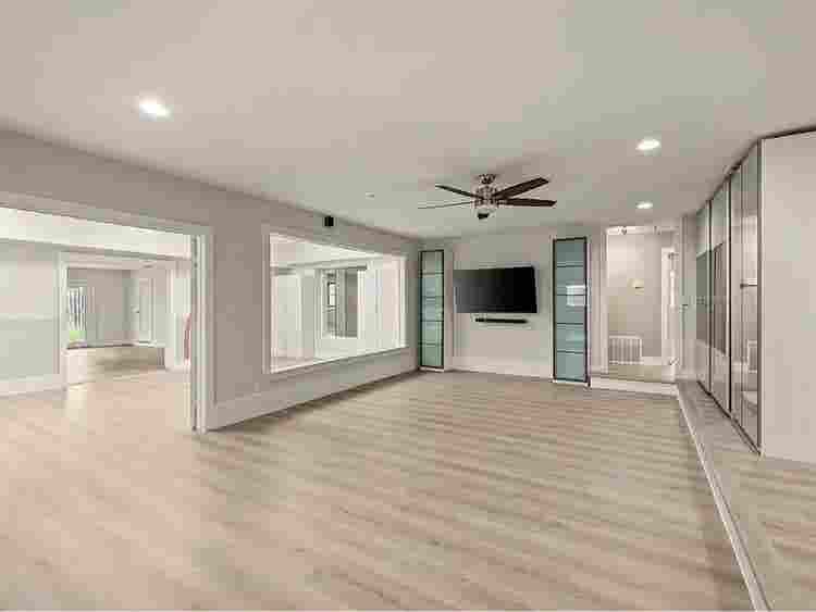 Modern house - room for rent