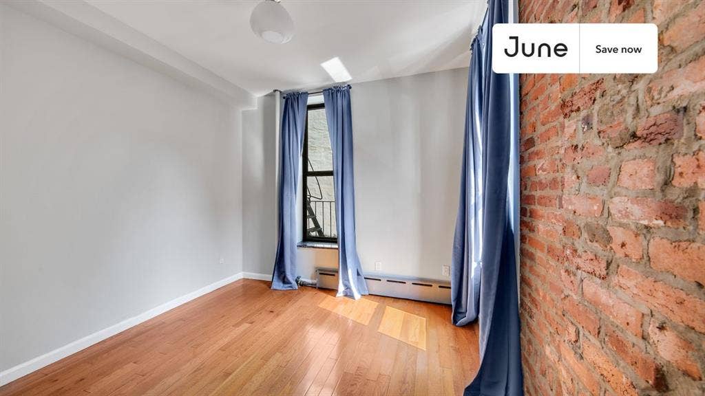 2 BR in New York City