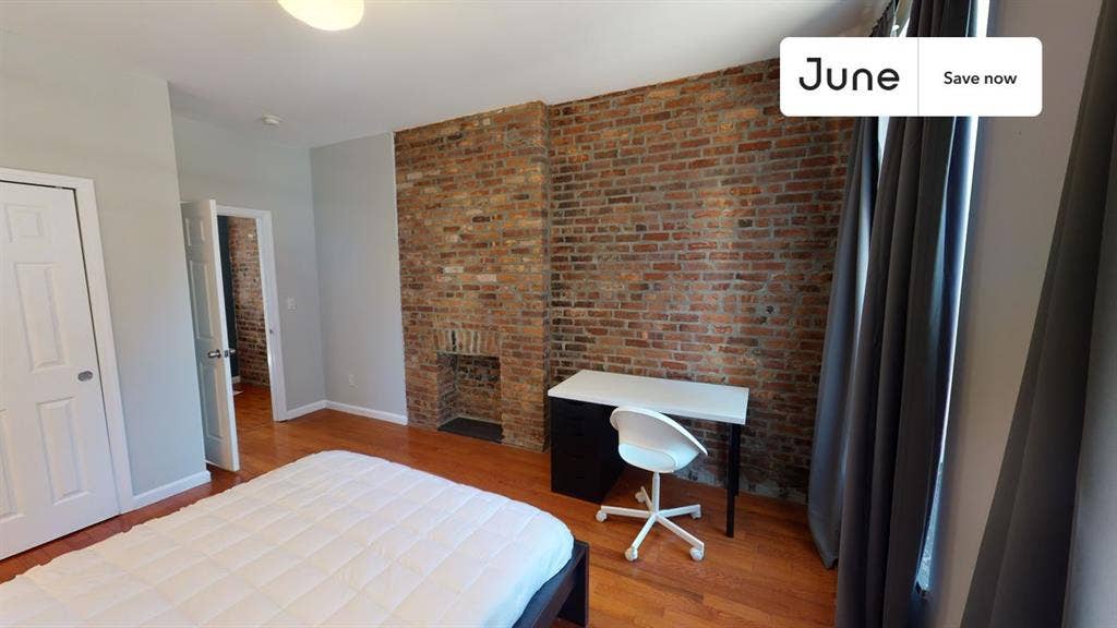 2 BR in New York City